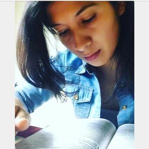 Meet your Posher, Mia